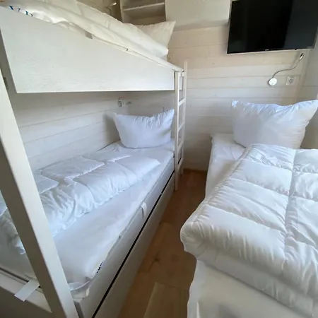 Hausboot Anni Woma D13 * Buchholz (Mecklenburg-Vorpommern)