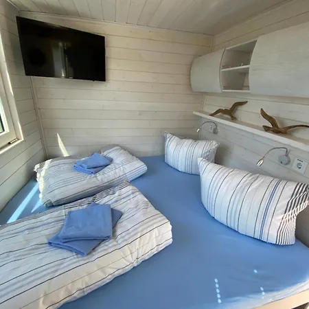 Hausboot Anni Woma D13